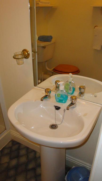 The Blue Door Bed & Breakfast Вексфорд Номер фото
